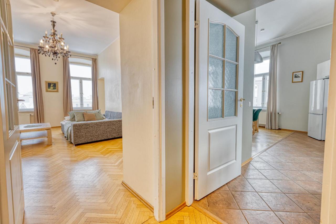 Historic Residence Apartments At Old Town Tallin Exterior foto